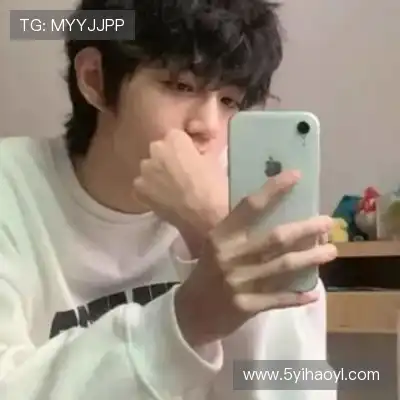 黄静云